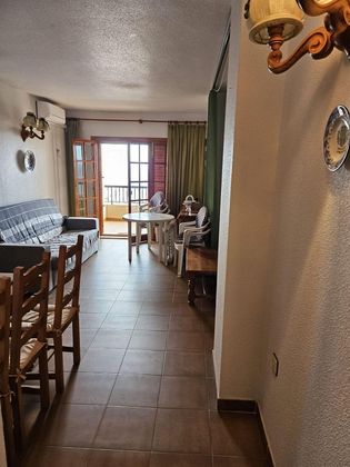 Foto 2 de Alquiler de piso en Torrelamata - La Mata de 1 habitación con terraza y piscina