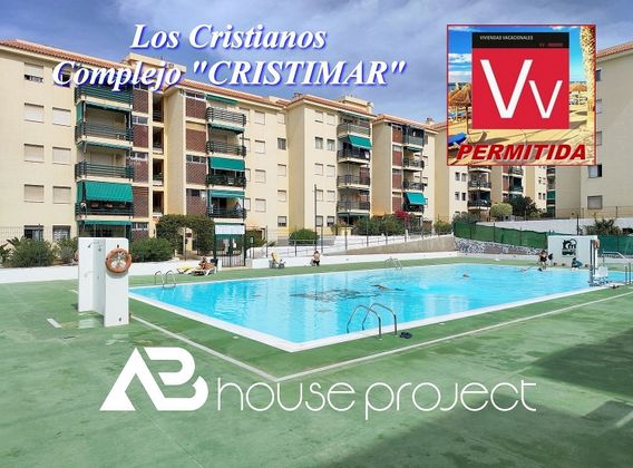 Foto 1 de Pis en venda a Los Cristianos - Playa de las Américas de 3 habitacions amb terrassa i piscina