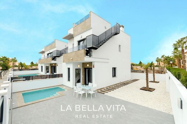 Foto 1 de Xalet en venda a calle Lope de Vega de 3 habitacions amb terrassa i piscina