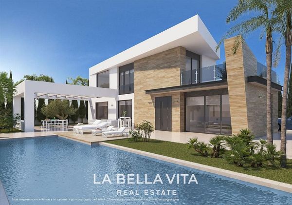 Foto 1 de Xalet en venda a urbanización Ciudad Quesada II de 3 habitacions amb terrassa i piscina