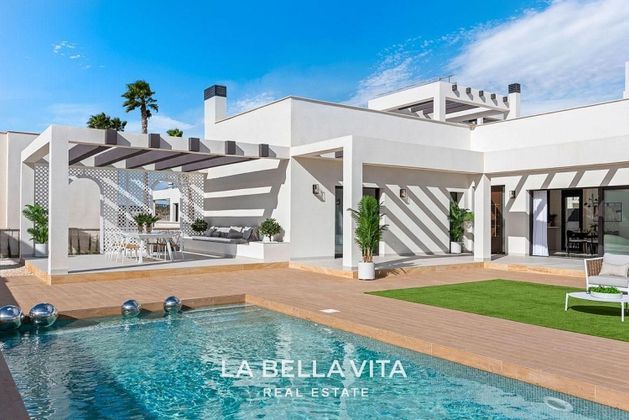 Foto 2 de Xalet en venda a avenida De Salamanca de 3 habitacions amb terrassa i piscina