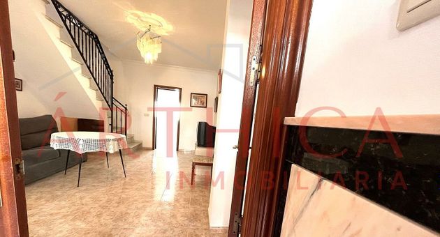 Foto 1 de Casa adossada en venda a Valle de Abdalajís de 4 habitacions amb terrassa i balcó