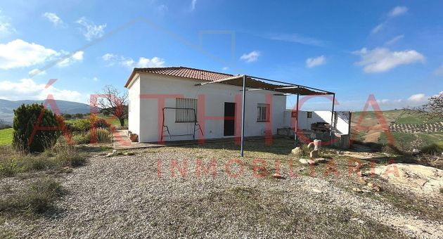 Foto 1 de Casa rural en venta en Centro - Antequera de 1 habitación con terraza y jardín