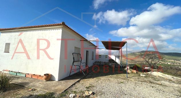 Foto 2 de Casa rural en venta en Centro - Antequera de 1 habitación con terraza y jardín