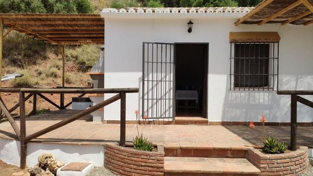 Foto 2 de Venta de casa rural en Álora de 3 habitaciones con terraza y aire acondicionado