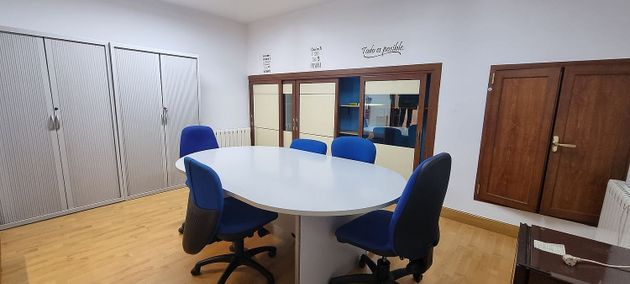 Foto 2 de Oficina en alquiler en Lutxana - Llano de 56 m²