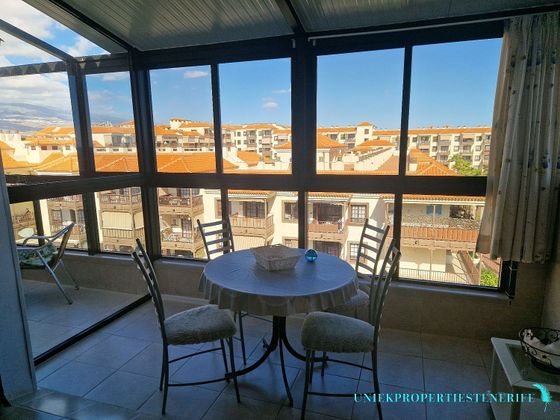 Foto 1 de Venta de piso en Costa Blanca - Las Galletas de 2 habitaciones con terraza y piscina