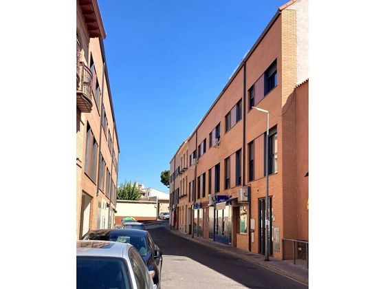 Foto 2 de Dúplex en venda a calle Comercio de 2 habitacions amb garatge i aire acondicionat