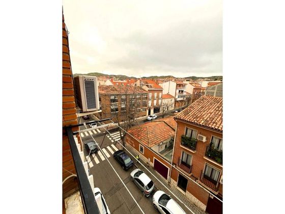 Foto 1 de Piso en venta en calle De Santiago de 4 habitaciones con terraza y balcón