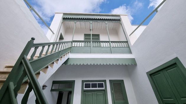Foto 1 de Casa en venda a Máguez de 7 habitacions amb terrassa i jardí