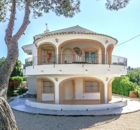 Foto 1 de Xalet en venda a calle Atenas de 6 habitacions amb terrassa i garatge