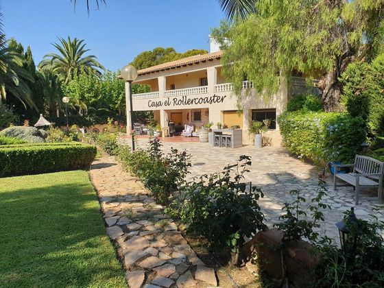 Foto 1 de Casa en venda a calle Dels Alguers de 7 habitacions amb terrassa i piscina