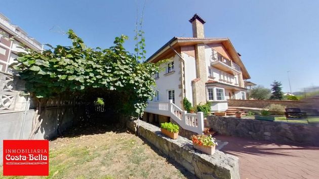 Foto 1 de Casa en venda a glorieta La de 4 habitacions amb terrassa i jardí