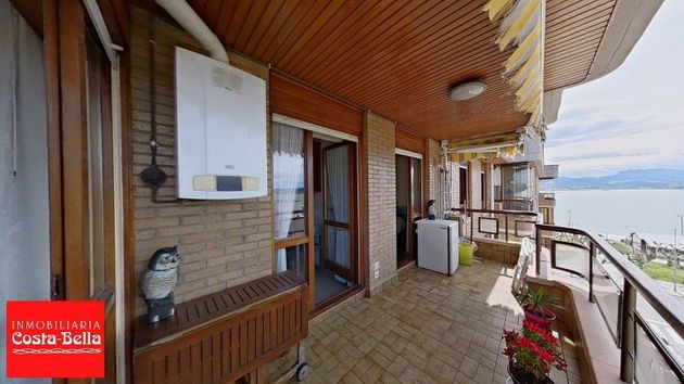 Foto 1 de Venta de piso en calle Almirante Carrero Blanco de 3 habitaciones con terraza y jardín