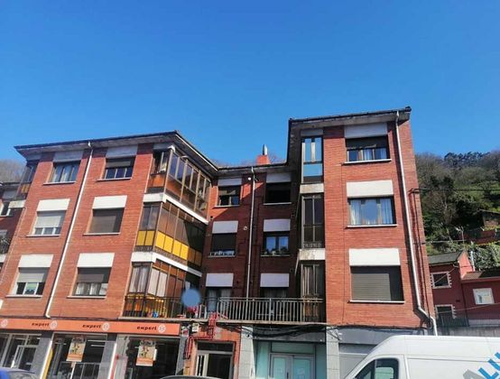 Foto 2 de Venta de piso en Santa Marina - Polígono de 3 habitaciones con terraza y calefacción