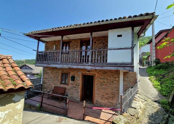 Foto 1 de Casa en venda a Zona Rural de 2 habitacions amb balcó