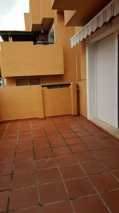 Foto 2 de Pis en lloguer a calle Mayo y Junio Orion Getares de 2 habitacions amb terrassa i garatge