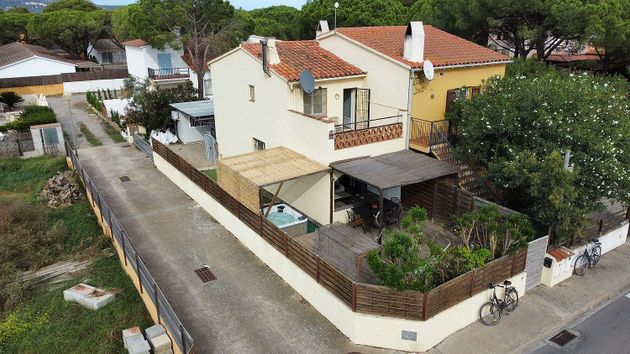 Foto 1 de Casa en venda a calle Pinsa de 2 habitacions amb terrassa i jardí