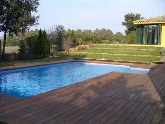 Foto 2 de Venta de chalet en Vilanant de 5 habitaciones con terraza y piscina