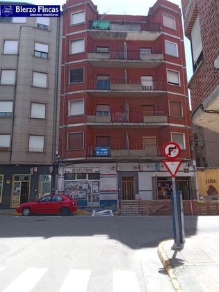 Foto 1 de Edifici en venda a Centro - Ponferrada de 95 m²