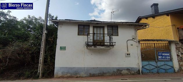Foto 2 de Casa rural en venda a Arganza de 3 habitacions i 50 m²