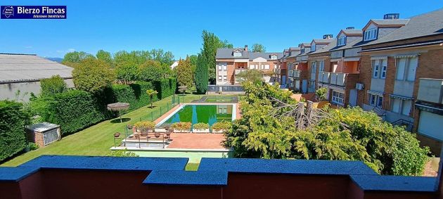 Foto 1 de Casa en venda a Cuatro Vientos de 3 habitacions amb terrassa i piscina