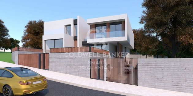 Foto 2 de Casa en venda a calle Pablo Picasso de 4 habitacions amb terrassa i garatge