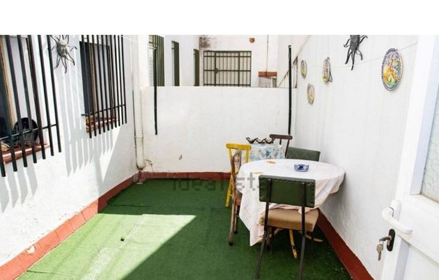 Foto 1 de Venta de piso en Sanlúcar la Mayor de 3 habitaciones con terraza
