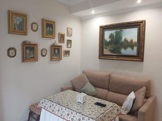 Foto 2 de Pis en venda a Triana Casco Antiguo de 1 habitació amb balcó i aire acondicionat