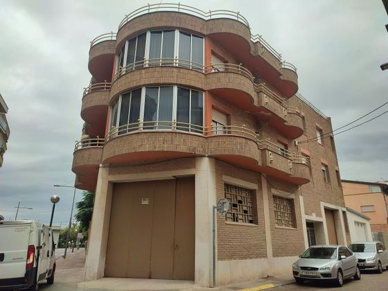 Foto 2 de Venta de casa en Borges Blanques, Les de 8 habitaciones con terraza y balcón