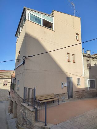 Foto 1 de Casa en venta en calle Raval de Pinell de 2 habitaciones con terraza y aire acondicionado
