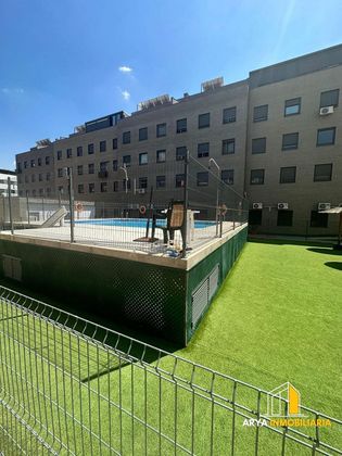 Foto 2 de Piso en venta en Parque Cataluña - Cañada - Soto de 2 habitaciones con terraza y piscina