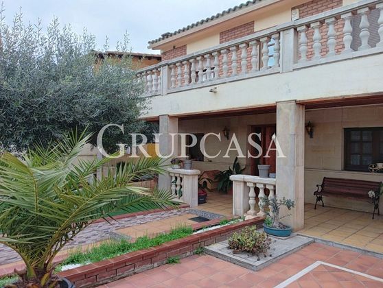 Foto 1 de Casa rural en venda a Montoliu de Lleida de 4 habitacions amb terrassa i piscina