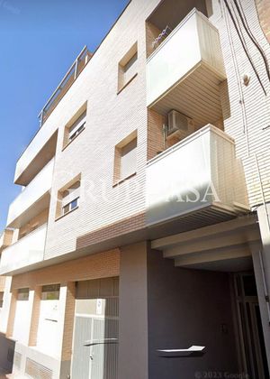 Foto 1 de Piso en alquiler en Alcarràs de 2 habitaciones con terraza y muebles