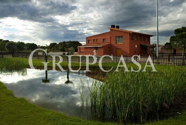 Foto 2 de Casa en venda a Monzón de 7 habitacions amb terrassa i piscina