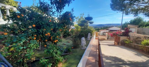 Foto 2 de Xalet en venda a Cañadas de San Pedro de 4 habitacions amb piscina i jardí
