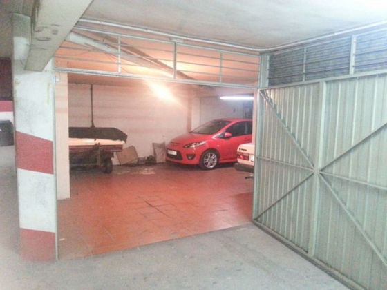 Foto 2 de Garatge en venda a Elda de 49 m²