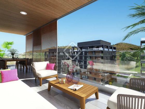 Foto 2 de Pis en venda a Finestrelles de 3 habitacions amb terrassa i piscina