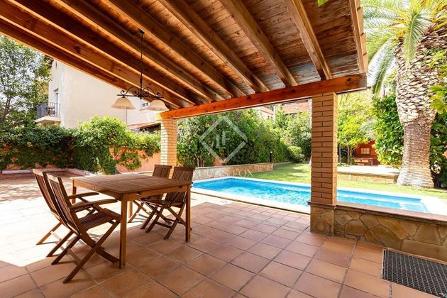 Foto 2 de Venta de chalet en Sant Just Desvern de 5 habitaciones con terraza y piscina