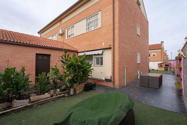 Foto 2 de Casa en venda a Los Hueros de 3 habitacions amb terrassa i piscina