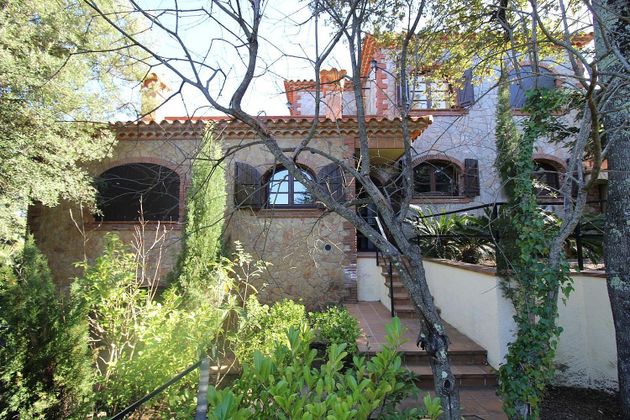 Foto 2 de Casa rural en venda a Arbúcies de 4 habitacions amb piscina i jardí