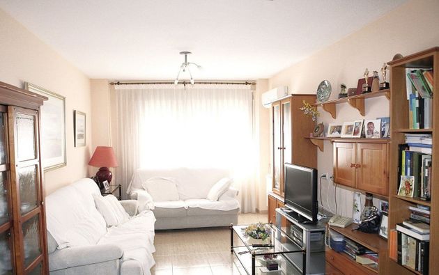 Foto 2 de Pis en venda a Almansa de 4 habitacions amb garatge i calefacció