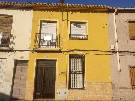 Foto 1 de Pis en venda a Almansa de 3 habitacions amb terrassa