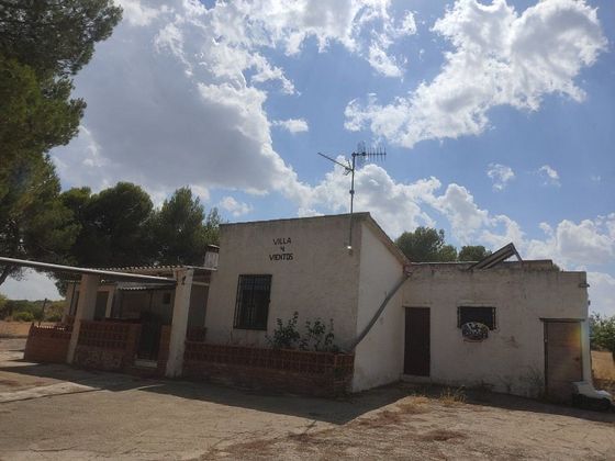 Foto 1 de Venta de casa rural en Almansa de 5 habitaciones con piscina