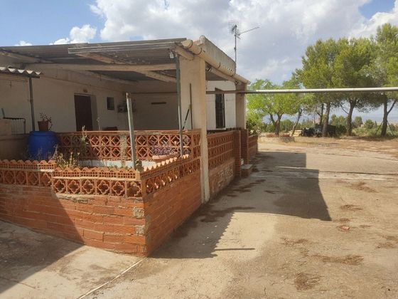 Foto 2 de Venta de casa rural en Almansa de 5 habitaciones con piscina