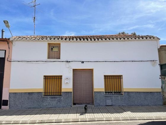 Foto 1 de Venta de casa en Alpera de 3 habitaciones con terraza y calefacción