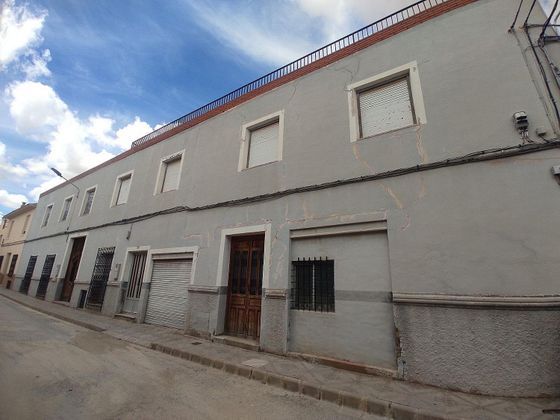 Foto 1 de Xalet en venda a Montealegre del Castillo de 1 habitació i 437 m²