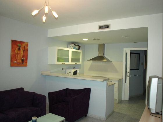 Foto 2 de Alquiler de piso en Almansa de 2 habitaciones con garaje y muebles