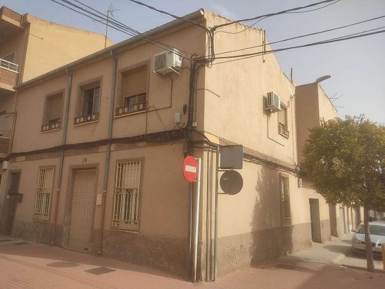Foto 1 de Venta de piso en Almansa de 3 habitaciones con garaje