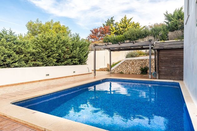 Foto 2 de Chalet en venta en Cala Llonga-Sa Mesquida de 4 habitaciones con terraza y piscina